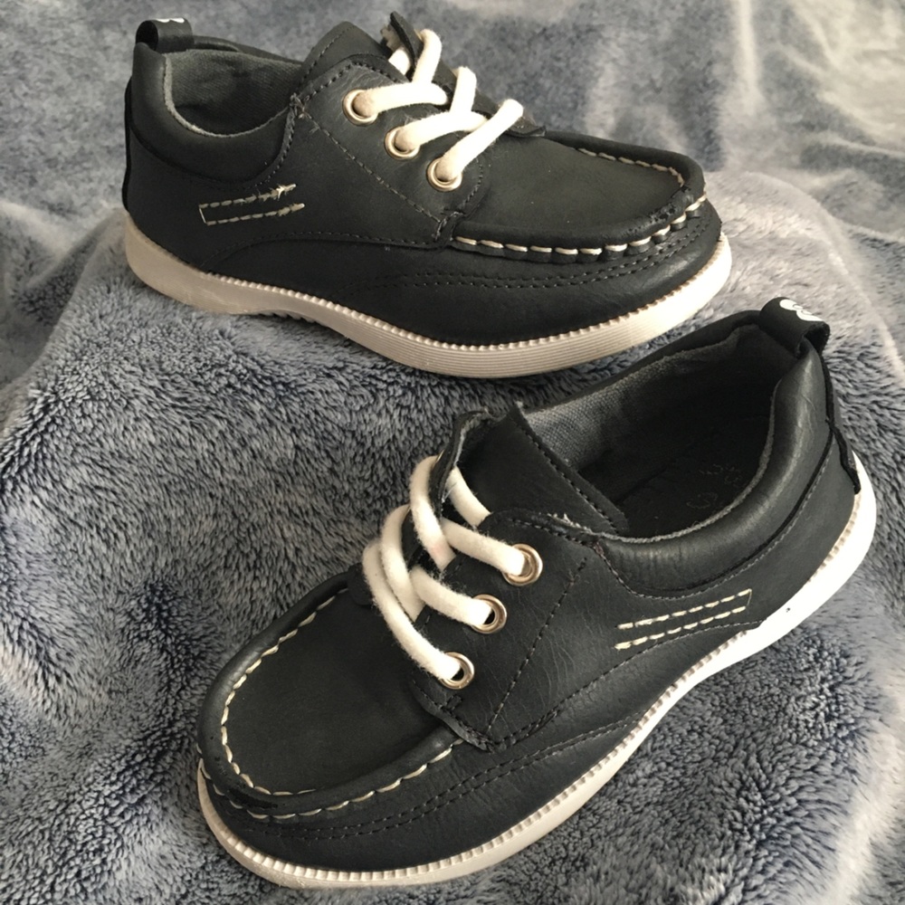 Toddler Boy’s Navy Boat Shoes Size 10